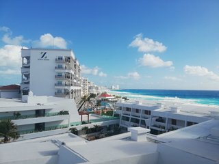 cancunIMG_20190210_095903_rs02